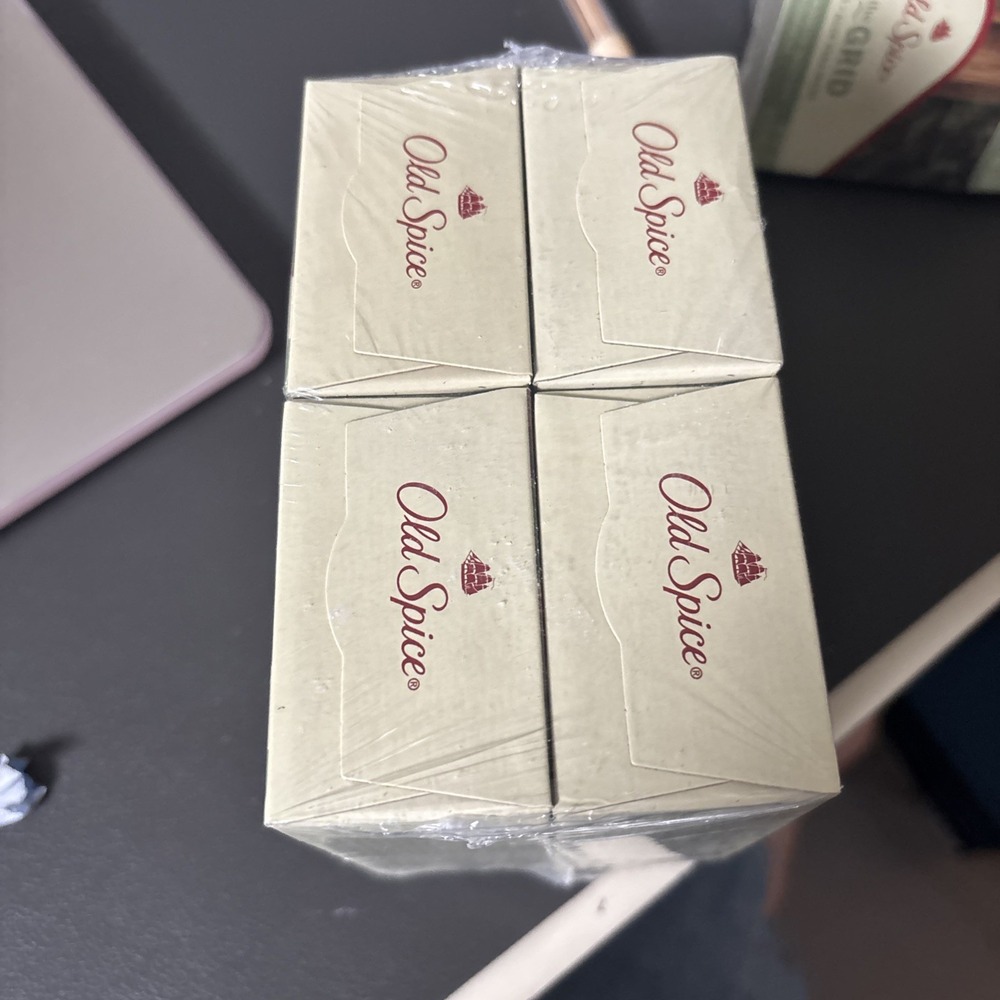 Old Spice Off The Grid Sandalwood Aloe Vera‎ Bar Soap 4 Pack 20oz Total NEW - Picture 3 of 5